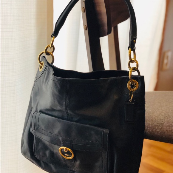 Coach Handbags - Coach leather shoulder bag